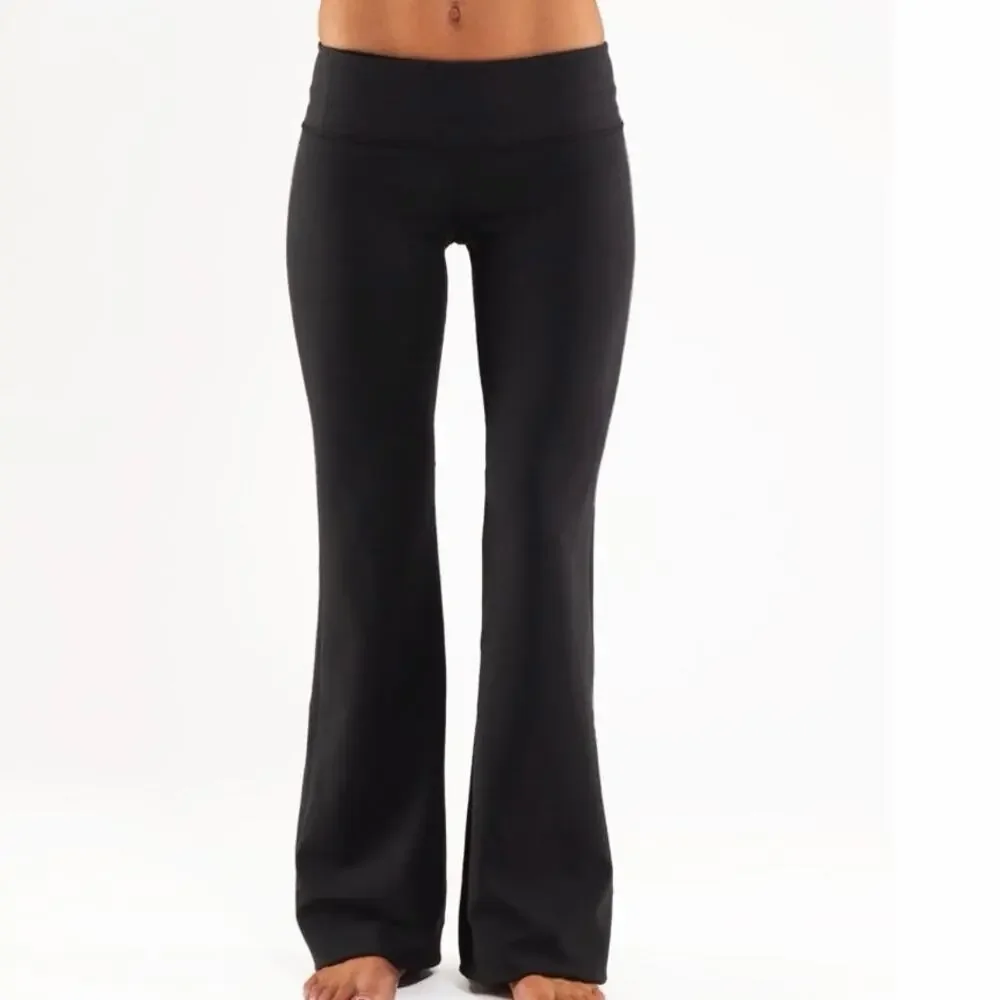 Lululemon Groove Pant Tall Size 6 Black Flare Yoga Pants W5604T 31” Inseam